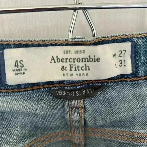 Abercrombie & Fitch Erin Straight leg Jeans size 27. Great, pre-worn condition. - Picture 5 of 9